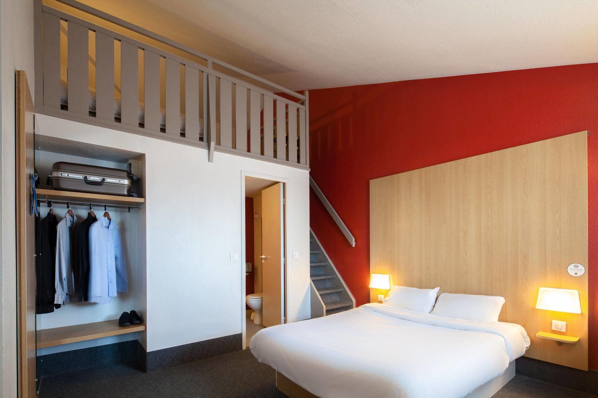 B&B Hotel Calais Coquelles Tunnel Sous La Manche Exterior foto